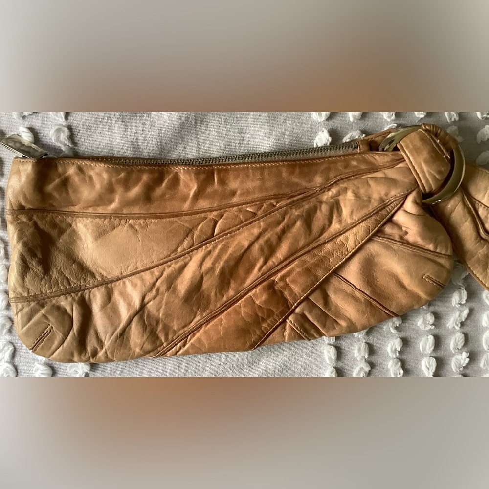 EUC KOOBA TAN CLUTCH